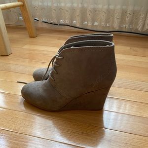 NEW ANKLE BOOT
